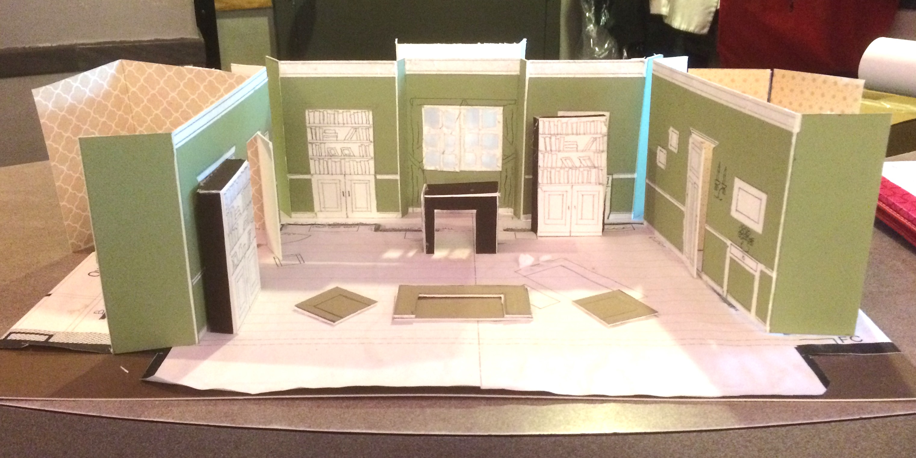 Haywire Models A First Look at Haywire’s Set – Kayt Roth